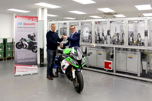 Mike Riseley (right) presenting Peter Howes (left) with his keys.