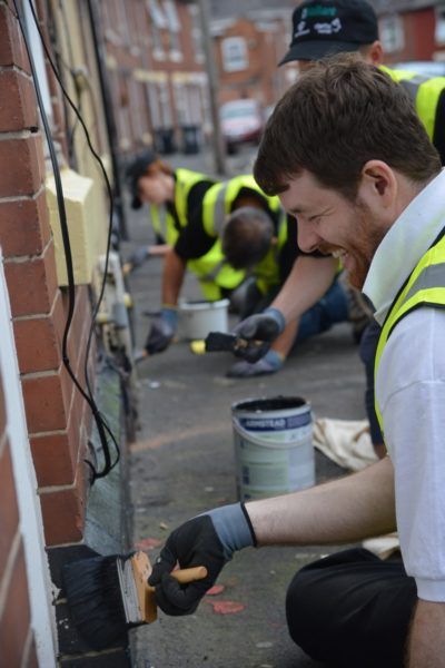 Vaillant joins forces with Derby Homes and Derby City Council to help clean up Derby
