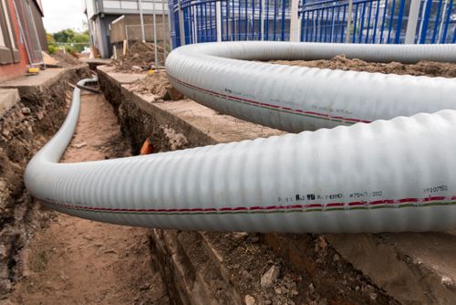 Biogas heat networks are fitted using REHAU RAUTHERMEX and RAUVITHERM, the polymer pipework makes installation quick and easy, particularly in soft dig areas.