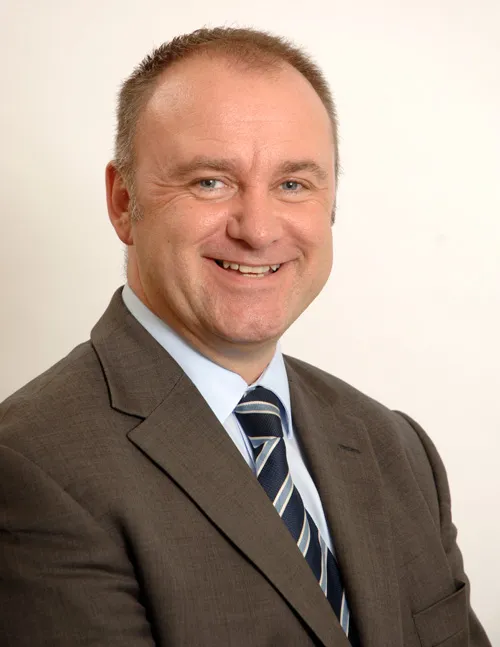 Ian Kenny Ian Kenny
