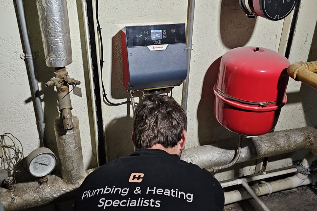 PipeKit supplies Holland and Clay with the Flamco FlexFiller Direct G4