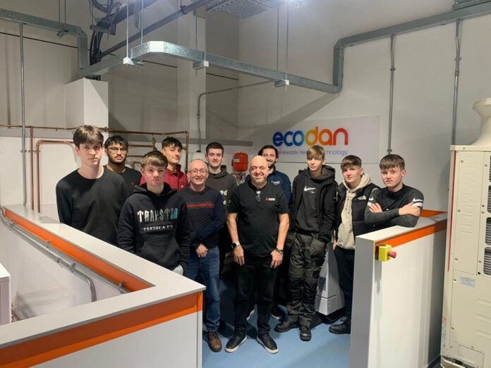 Pic 16 West Lothian College