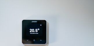 Passiv Smart Thermostat to support Net Zero carbon development Passiv